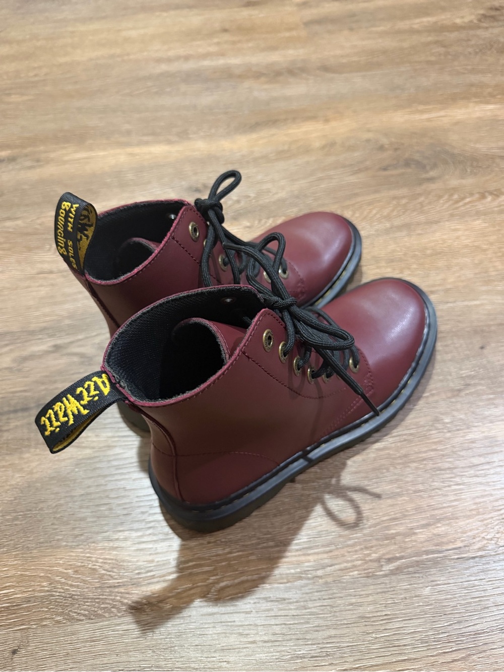 Dr. Martens Luana Burgundy (Cherry Red) Lace-Up Combat Boots Women’s 7 - Picture 3 of 12